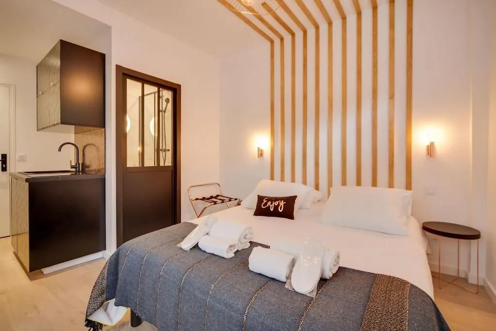 Stunning Near Canal St Martin - Divine Moon Apartment